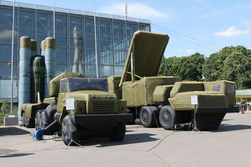 Inflatable Army Trucks