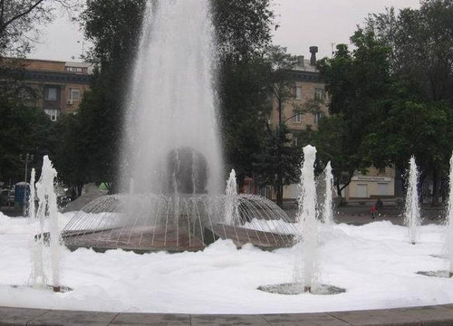 Foamy Fountain
