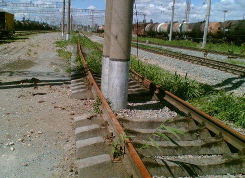 Bad Place for a Pole