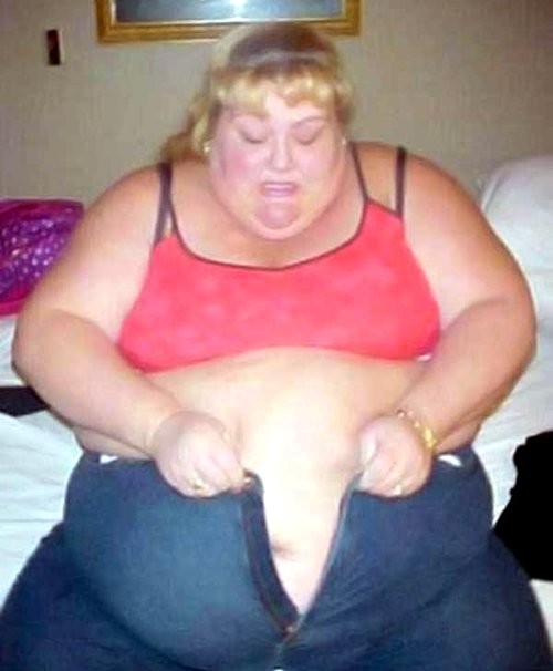 Big fat tub of a woman can't get her pants on