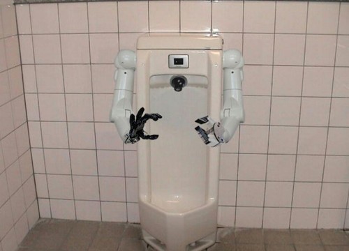 Robo Urinal