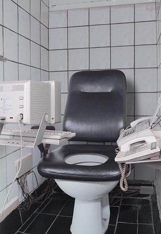 Toilet for those who just have too much to do with their computer